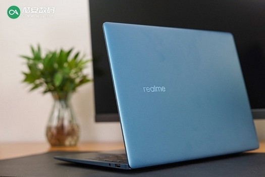 노트북 Realme Book Slim으로 스마트폰 제어 가능