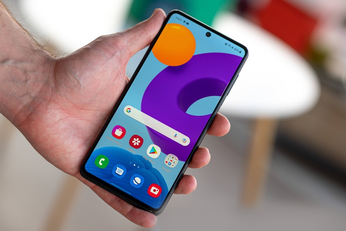 Samsung atualiza smartphones Galaxy M52 5G e Galaxy M32 5G para Android 13