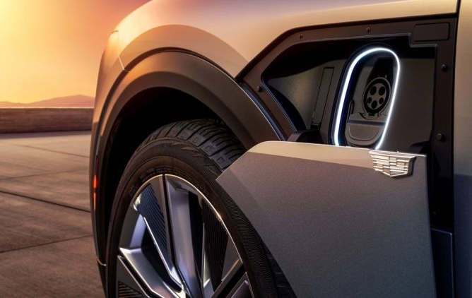 Cadillac Lyriq estará à venda neste verão a partir de US $ 62.990