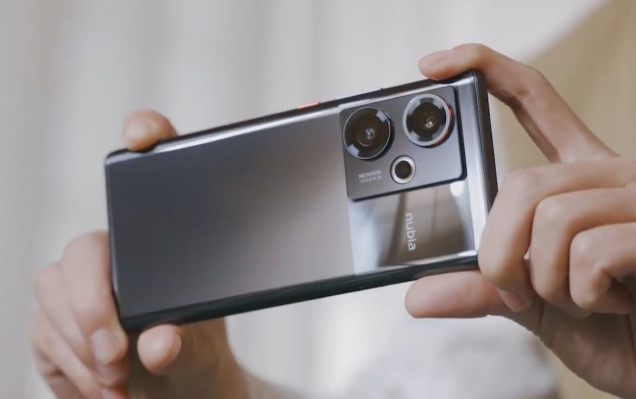 Le smartphone Nubia Z50 est désormais disponible en précommande