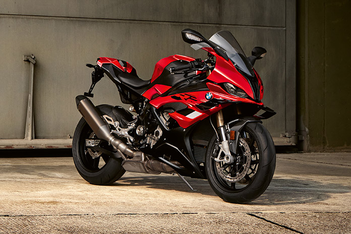 테스트 중 발견된 새로운 2023 BMW S 1000 RR 오토바이