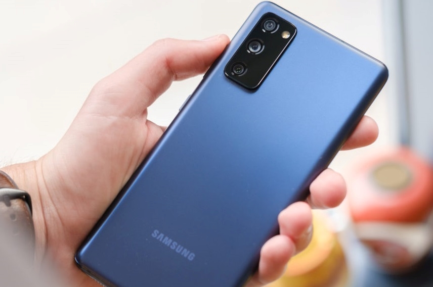 Samsung Galaxy S20 FE 2022がグローバル化