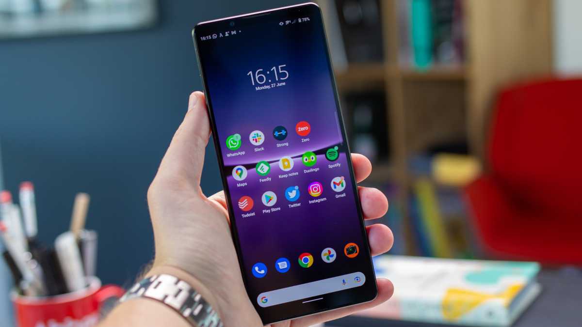 Sony, Xperia 1 IV 및 Xperia 5 IV 스마트폰을 Android 13으로 업데이트 시작