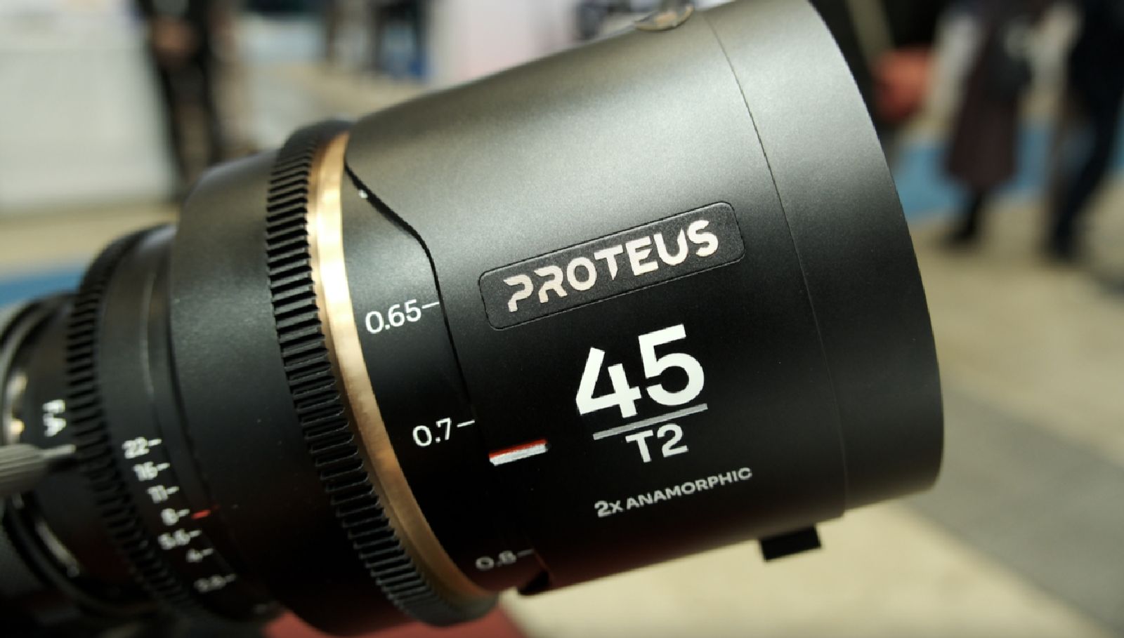 Venus Optics が Laowa Proteus 45mm T2 2x アナモルフィック レンズを発表