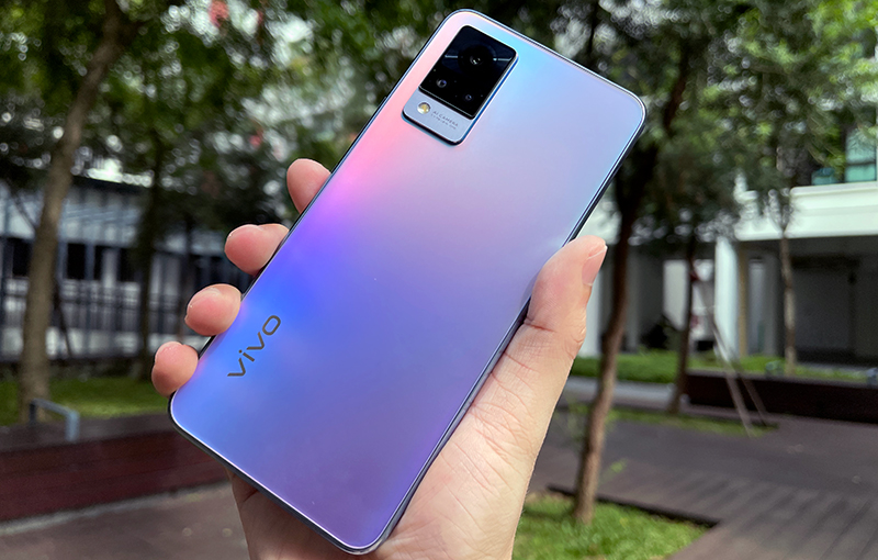 Vivo lança smartphone intermediário V21s 5G