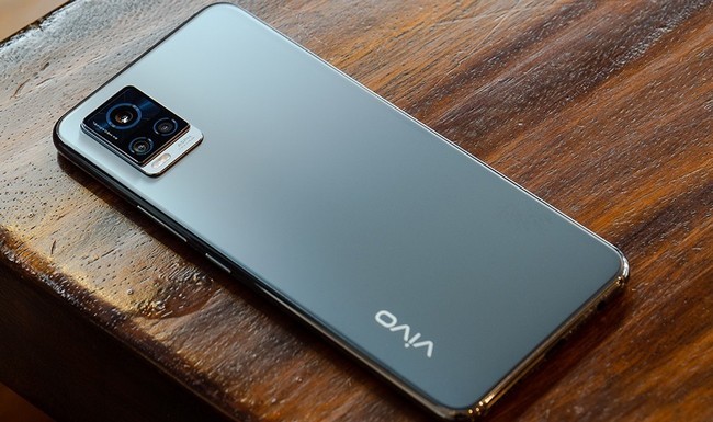 Vivo V21SEは8GBのRAMとSnapdragon720Gを受け取ります