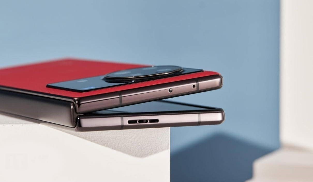 Vivo는 Snapdragon 8 Gen 2 기반 X Fold 2 스마트폰 출시를 준비하고 있습니다.