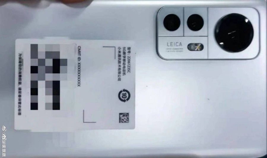 Xiaomi 12s con fotocamera Leica mostrato nella prima foto