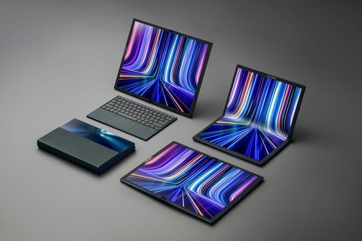 ASUS dévoile le Zenbook 17 Fold OLED, un hybride ordinateur portable/tablette avec un immense écran OLED flexible