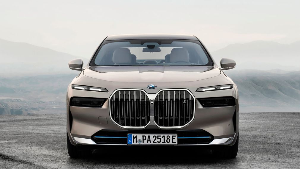 BMW apresentou a nova geração do sedã Série 7