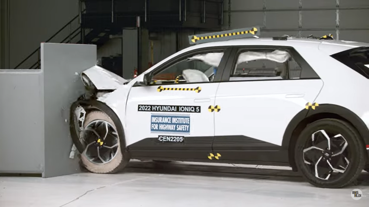 La HYUNDAI Ioniq 5 remporte le prix IIHS Top Safety Pick+