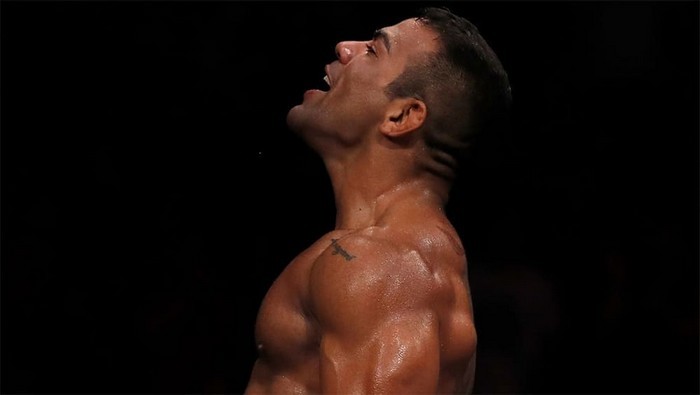 UFCファイターが4年間停止