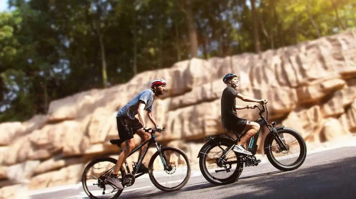 La France paie les conducteurs jusqu'à 4 000 € pour passer aux vélos électriques