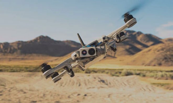 ドローンの群れを同時に制御するシステムが発売されました