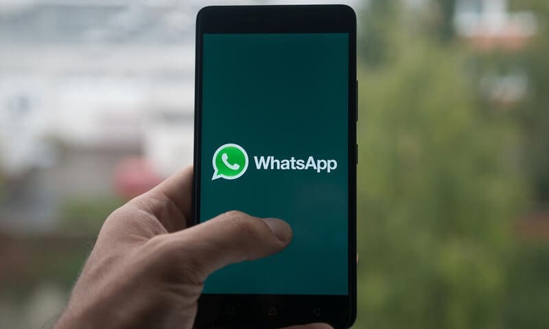 WhatsApp smetterà di funzionare su migliaia di smartphone