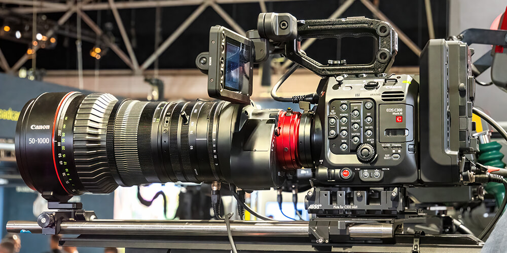 Cinecamere Cinema EOS C200 II e C700 II in arrivo nel 2023