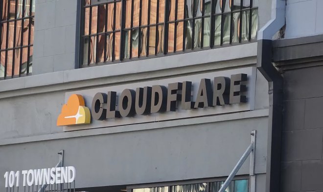 Cloudflare ha offerto un captcha invisibile