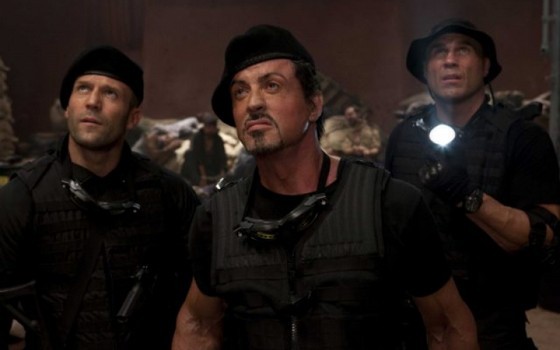 Juntos novamente: as primeiras fotos de Sylvester Stallone e Jason State do set de 