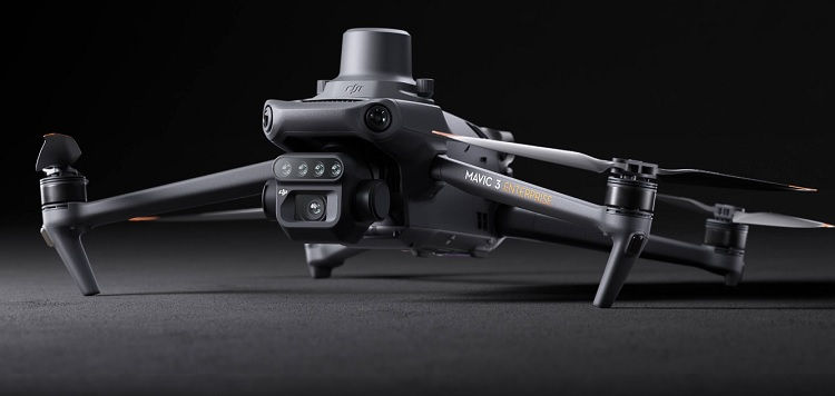 DJI dévoile le drone Mavic 3M avec cinq caméras et capteurs multispectraux