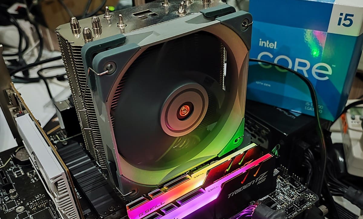 La versione finale del Core i5-13500 ha già iniziato a essere venduta nei paesi asiatici