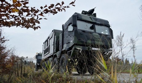 Rheinmetall hat eine neue Generation taktischer Militärlastwagen HX3 vorgestellt