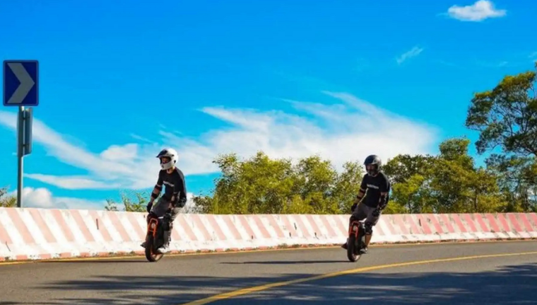 Le V13 Challenger d'InMotion est un monocycle incroyablement rapide