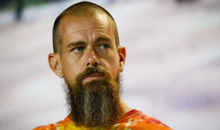 Jack Dorsey는 Elon Musk를 트위터를 신뢰하는 유일한 사람이라고 불렀습니다.