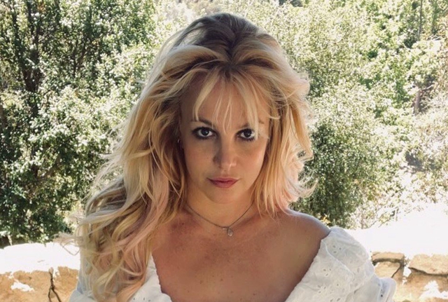 브리트니 스피어스는 임신 초기에 아기를 잃었습니다.