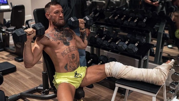 Conor McGregor ospiterà un incontro di boxe in sedia a rotelle