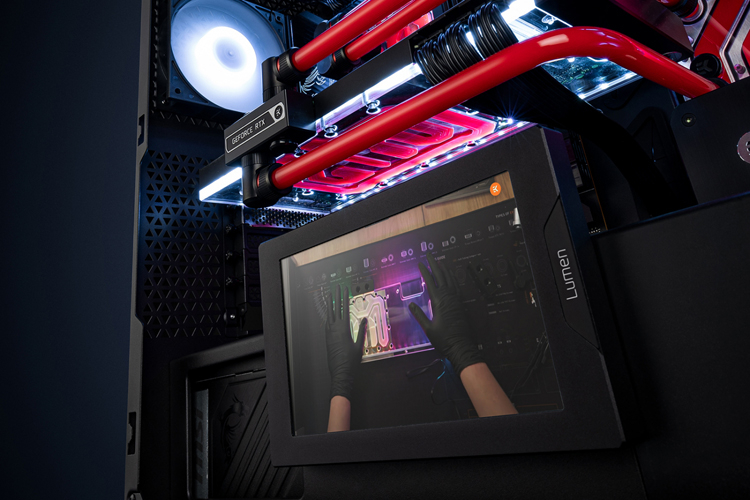 EK bringt ein 7-Zoll-Quantum-Lumen-Display auf den Markt, das in einem PC installiert werden kann