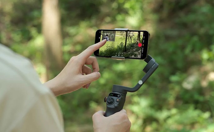DJI, 스마트폰용 Osmo Mobile 6 짐벌 공개