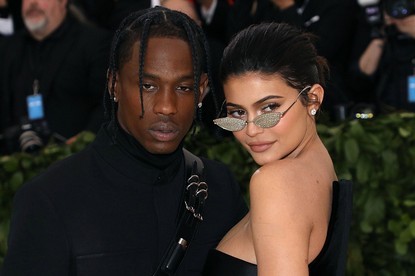 義務なし：カイリー・ジェンナーとトラビス・スコットが一緒に戻ってきた