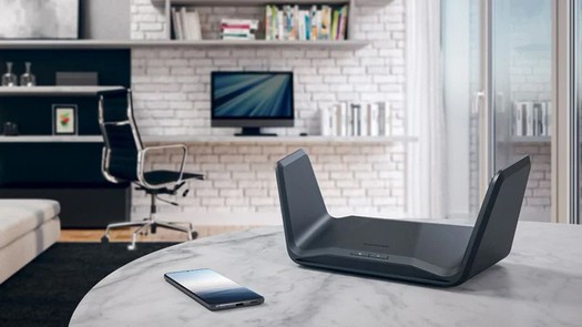 Netgear apresenta roteador Nighthawk RAXE300 Wi-Fi 6E Tri-Band de $ 400