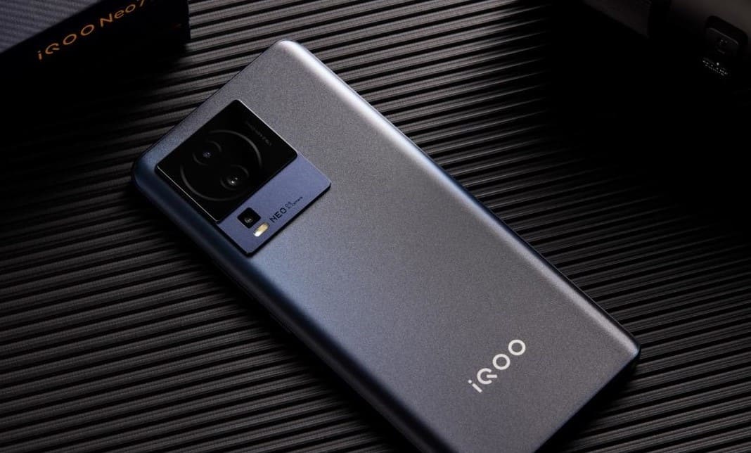 iQOO prépare la sortie du smartphone sous-phare Neo 7 Racing Edition