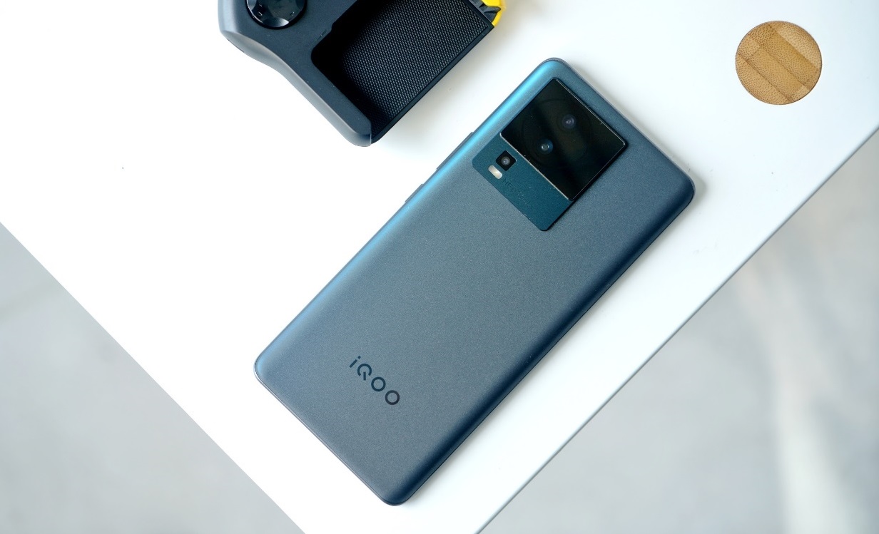 Smartphone iQOO Neo 7 SE receberá 16 GB de RAM e Snapdragon 8+ Gen 1