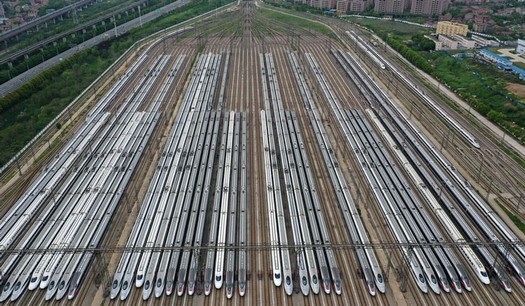 中国の科学者は、高速列車に翼を装備することを提案しています