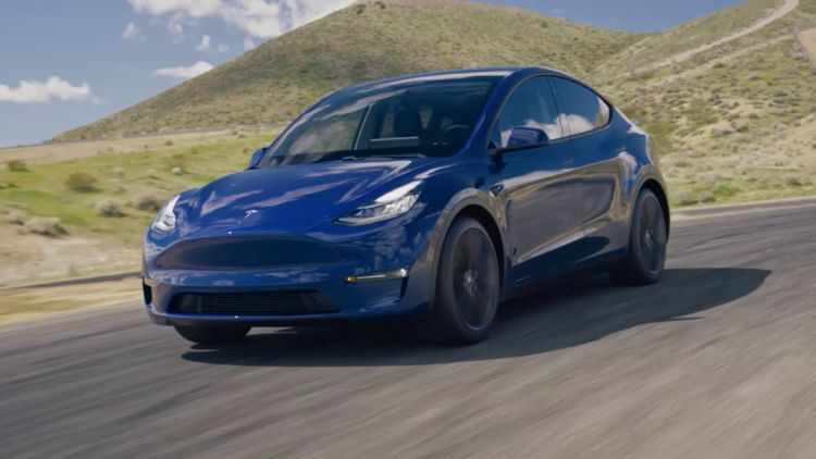Tesla bot europäischen Kunden überraschend eine Version des Model Y für 42.000 Euro an