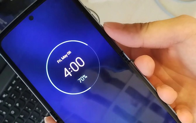 Das Motorola Razr 3 könnte im Juli für 1.150 Euro auf den Markt kommen