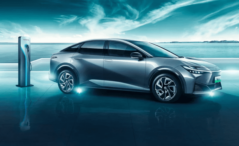 La voiture électrique FAW-Toyota bZ3 dévoilée