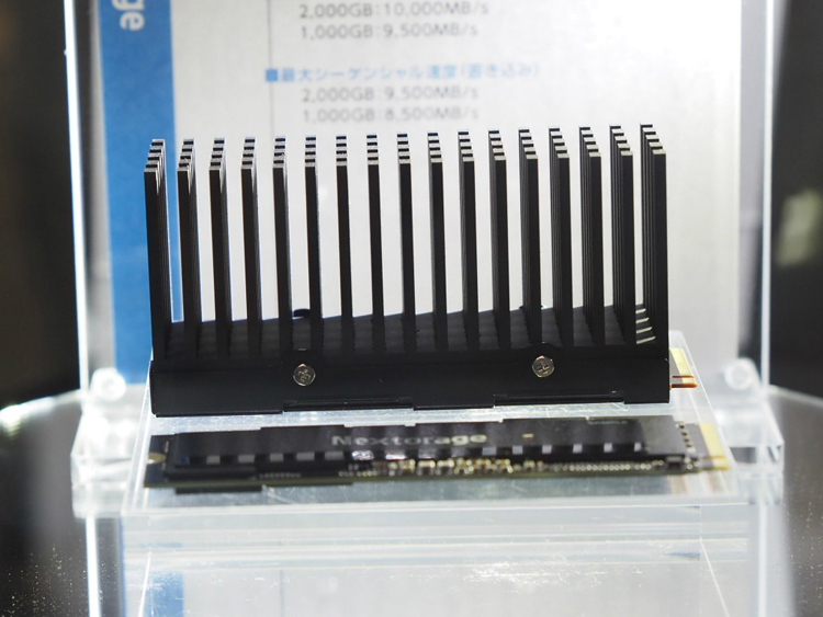ソニーは、PCIe 5.0インターフェースを備え、最大10,000 MB / sの速度のNextorageドライブを示しています