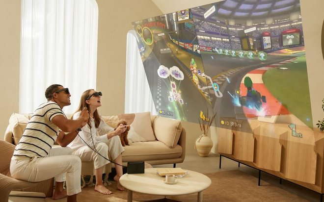 TCL dévoile la nouvelle version de l'affichage virtuel NXTWEAR