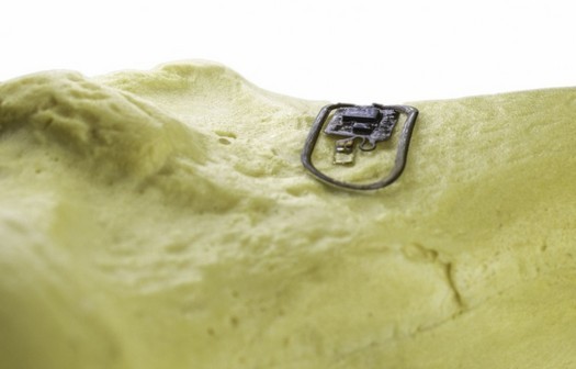 Microcomputadores médicos sem fio foram desenvolvidos nos EUA para implantação nos ossos de pacientes