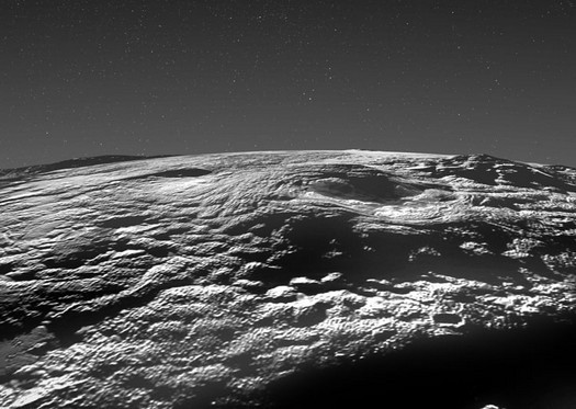 科学者たちは冥王星に巨大な氷の火山が存在することを確認しました
