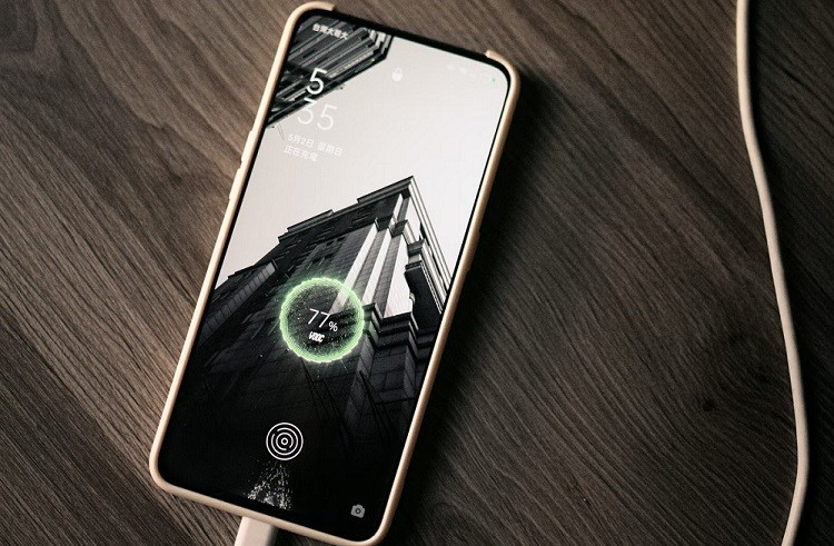 La Cina intende adottare uno standard unico per la ricarica rapida