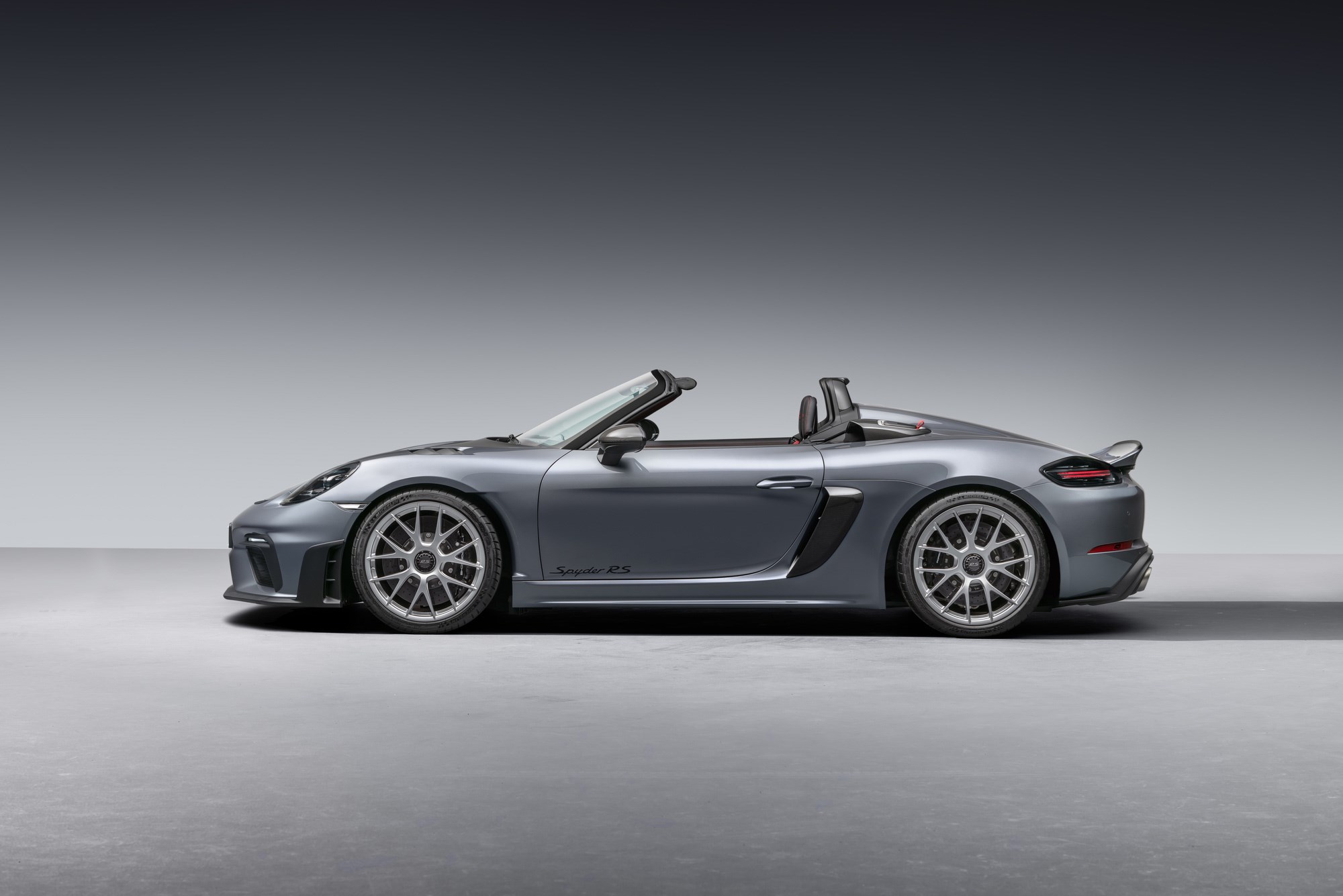 Protótipo do Porsche 718 Boxster Spyder RS ​​visto em testes