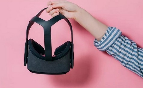 VRヘッドセットOculusQuest 2の助けを借りて、失われたFacebookアカウントのブロックを解除することが可能であることが判明しました
