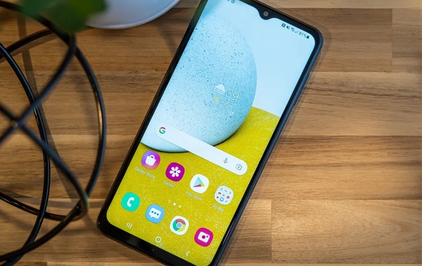 ヨーロッパでのSamsung Galaxy A13 5Gの費用は180ユーロになります