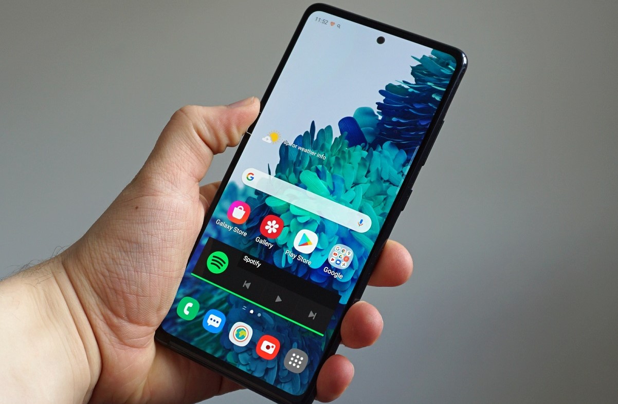 Samsung は、Galaxy S21 FE 用の Android 13 で One UI 5.0 ファームウェアの展開を開始します