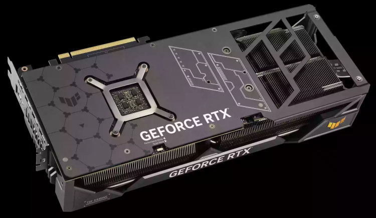 ASUS presenta le enormi versioni GeForce RTX 4090 e RTX 4080 di ROG Strix e TUF Gaming