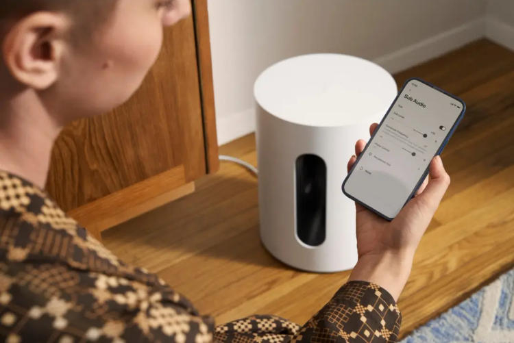 Sonos annuncia il subwoofer Sub Mini per $ 429